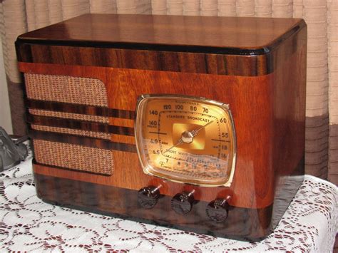 vintage table top radios